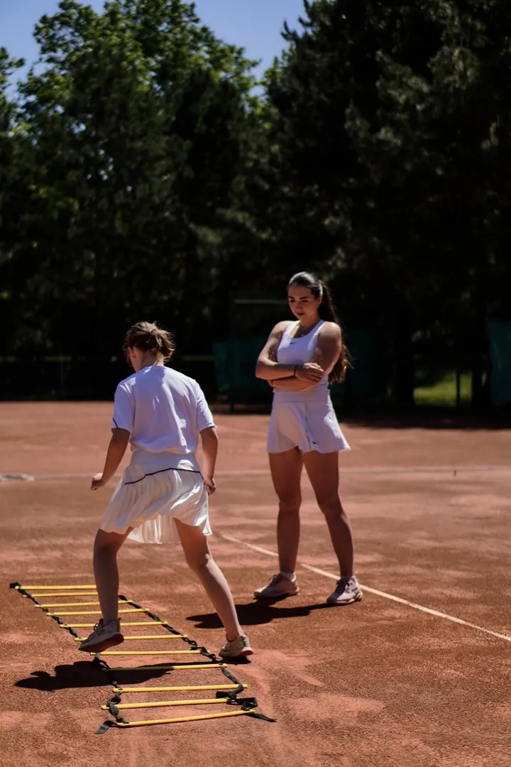 Doppeltraining auf dem Sandplatz